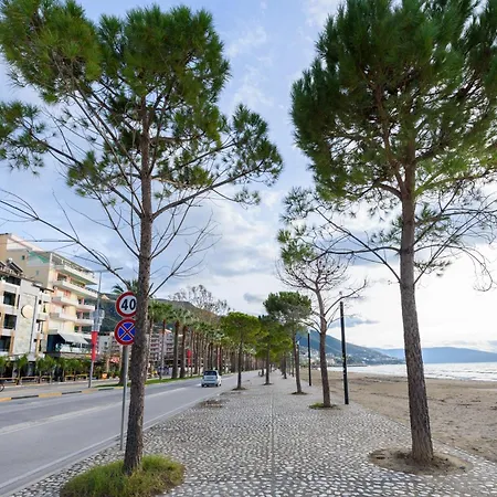 Flamingo * Vlorë